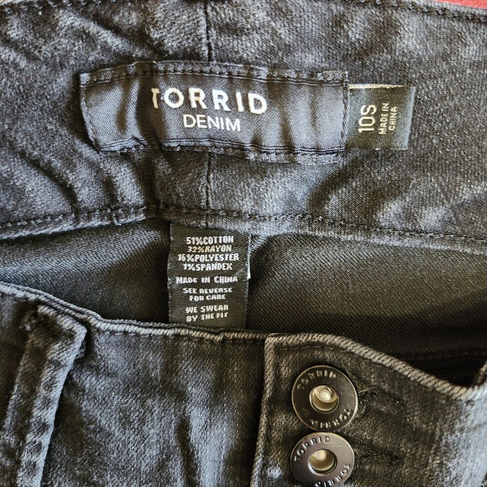 Torrid Black Skinny Jeans 10S High Rise 3 Button Fly Stretch Denim Plus Short - Picture 9 of 10